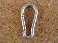 Karabiner-acél